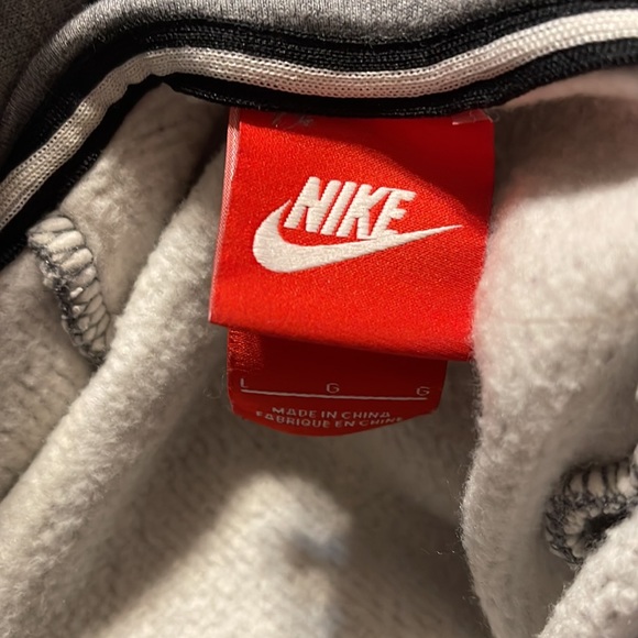Nike Hoodie - Picture 5 of 5